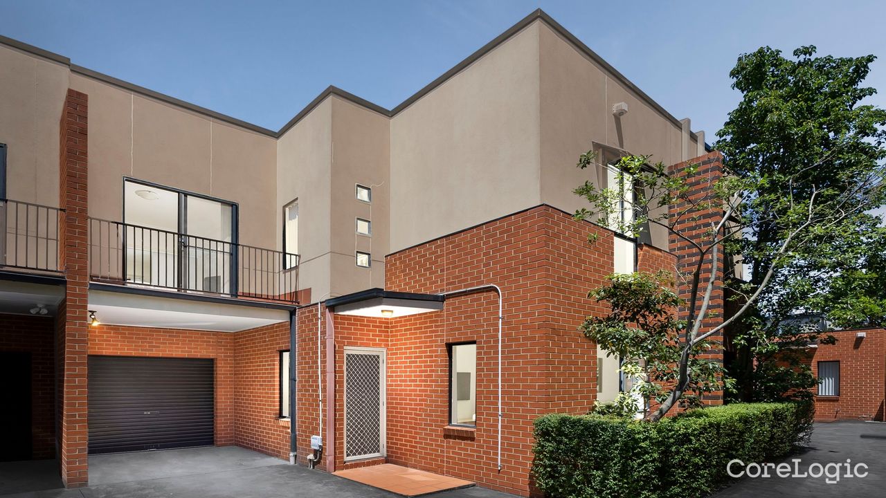 3-bedroom unit at 4/9 Cumming Street, Merri-bek Council, Victoria