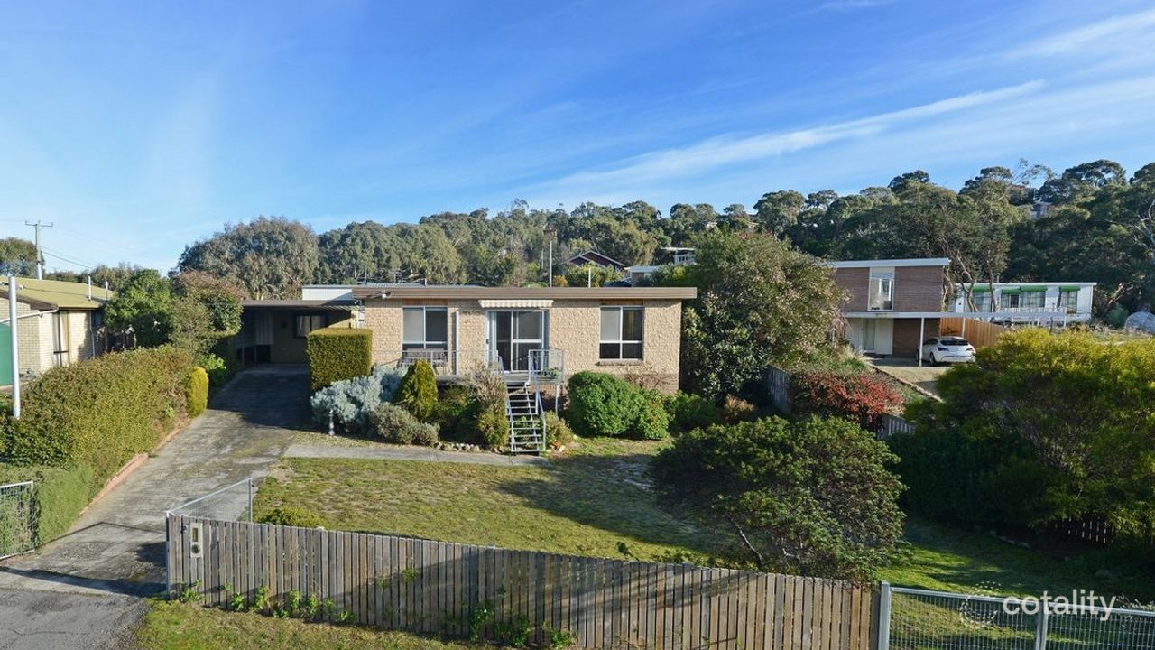 2-bedroom house at 2 Arnott Street, Dodges Ferry, TAS 7173, Sorell, Tasmania
