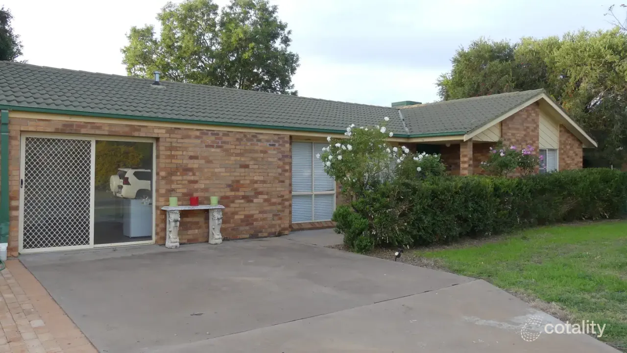 4-bedroom house at 26 Deacon Drive, Warren, NSW 2824, Warren Council, New South Wales