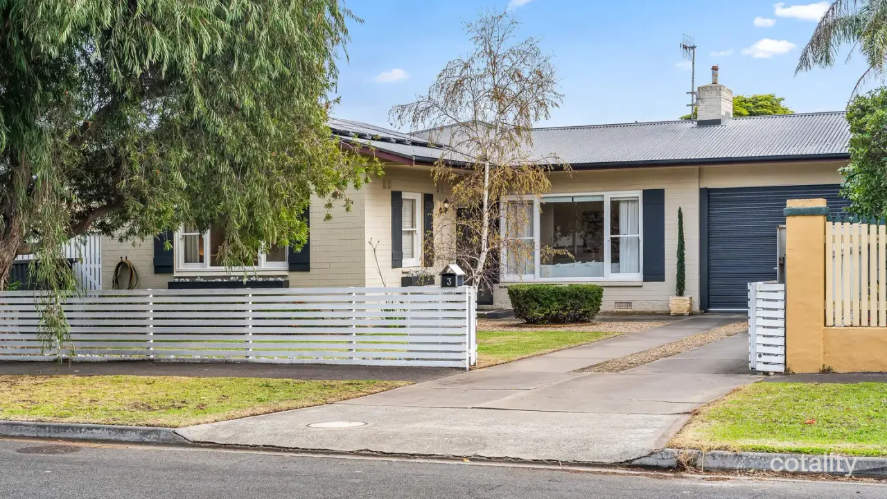 3-bedroom house at 3 Forrest Street, Victor Harbor, SA 5211, Victor Harbor Council, South Australia