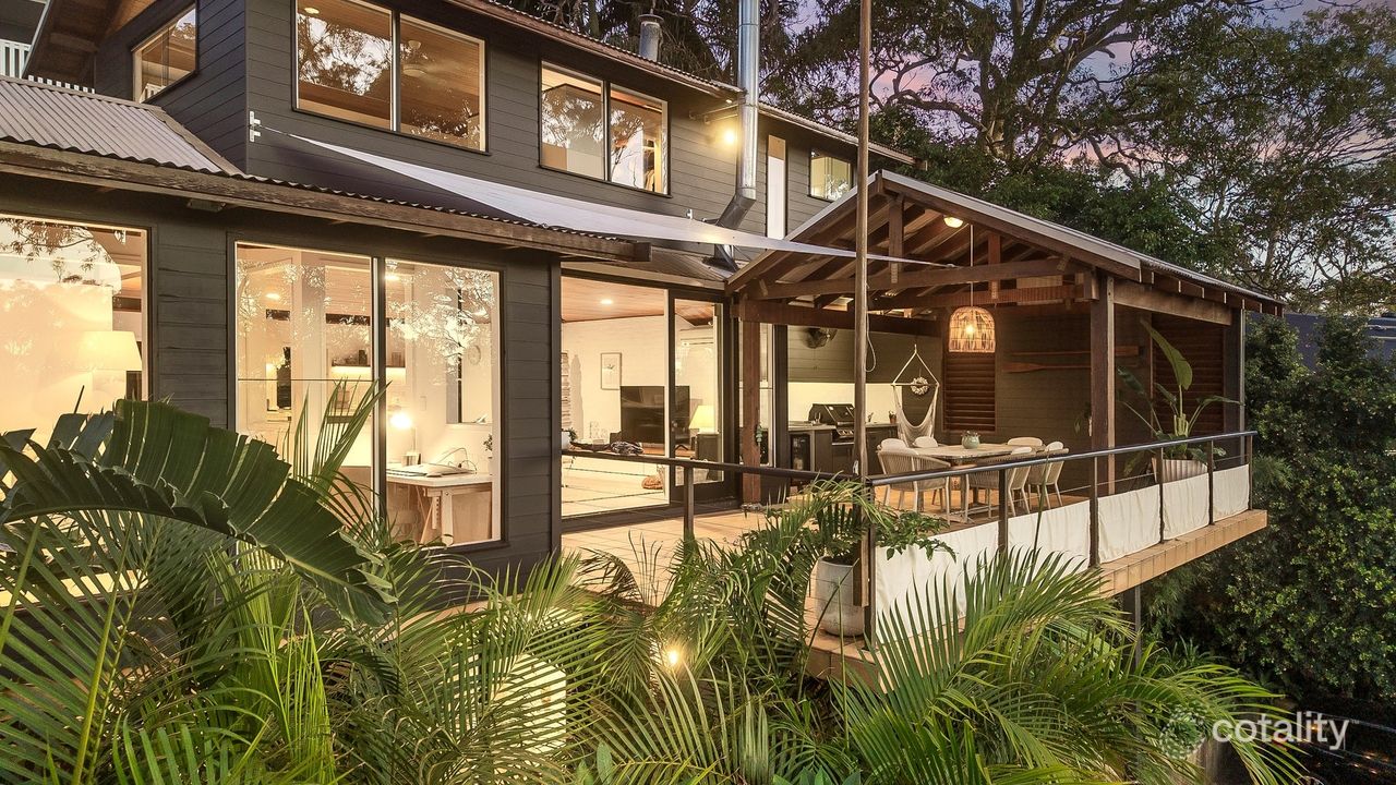 4-bedroom house at 6 Capri Close, Avalon Beach, NSW 2107, Northern Beaches, New South Wales