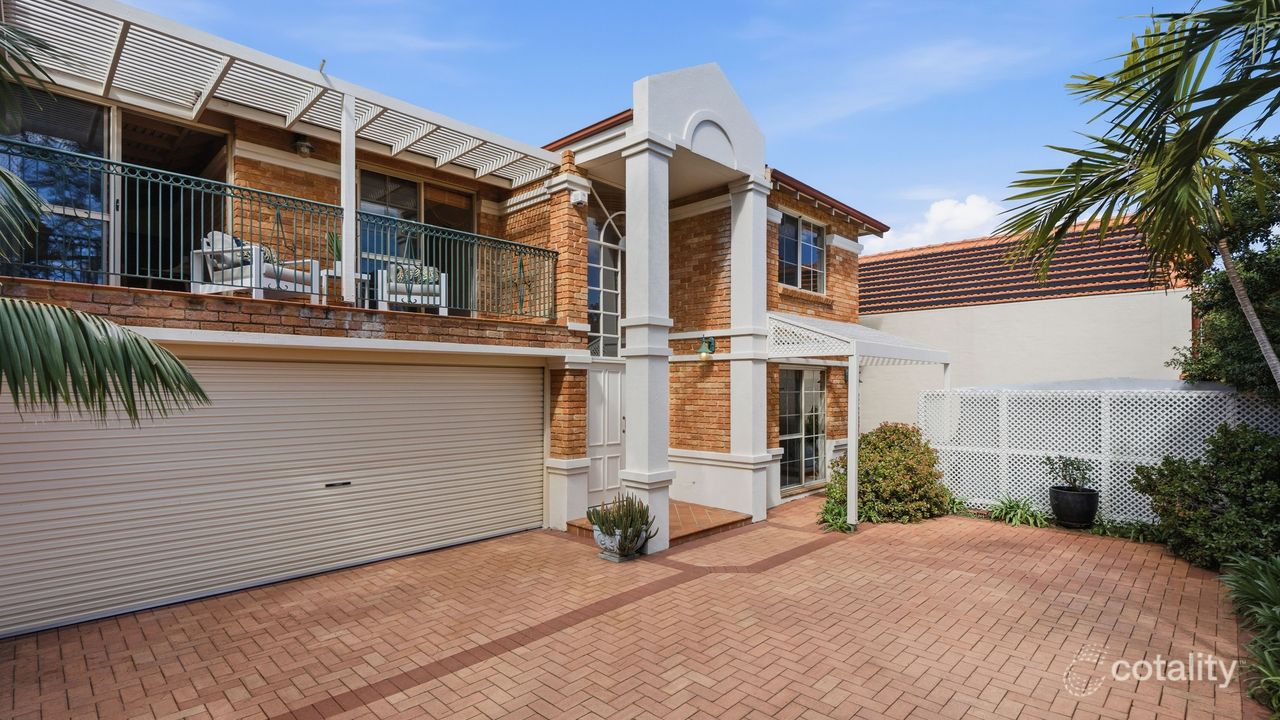 3-bedroom unit at 3/7 River View Street, South Perth, WA 6151, South Perth, Western Australia