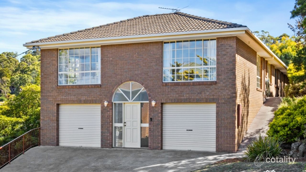 3-bedroom house at 119 Malunna Road, Lindisfarne, TAS 7015, Clarence Council, Tasmania