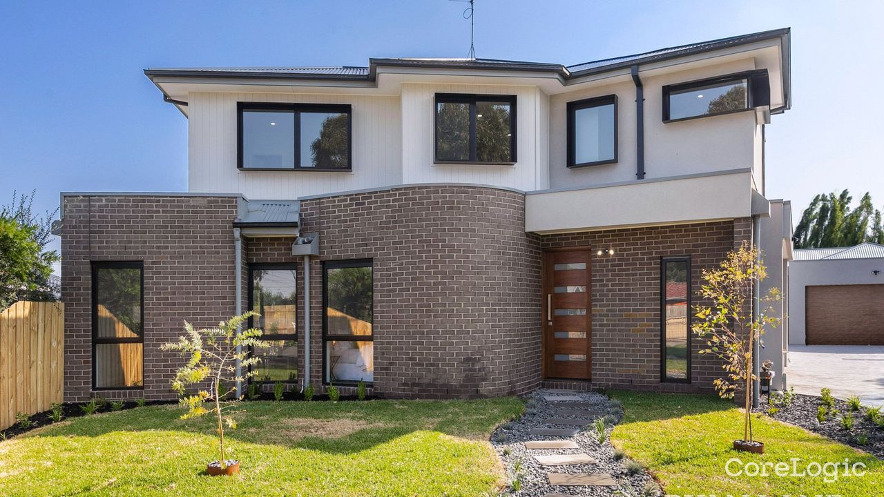 4-bedroom unit at 5 Kim Court, Hobsons Bay Council, Victoria