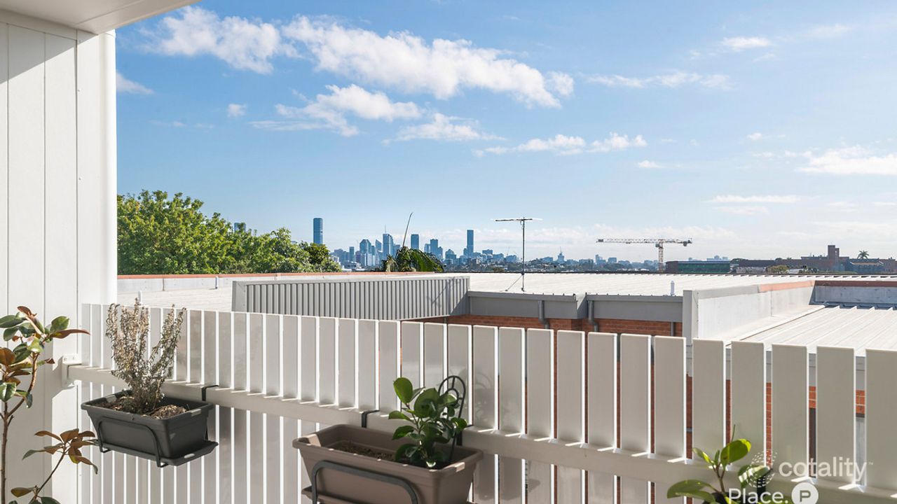 2-bedroom unit at 7/66 Kirkland Avenue, Coorparoo, QLD 4151, Brisbane, Queensland