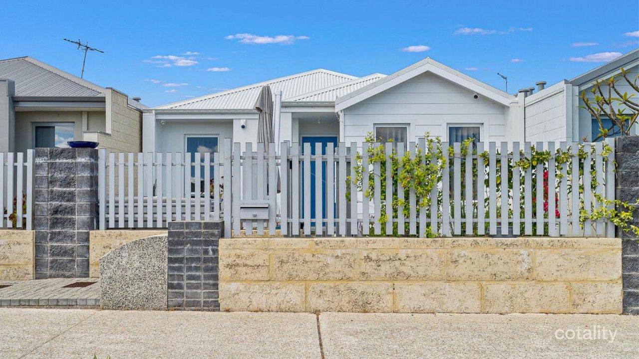 3-bedroom house at 48 Adelong Avenue, Golden Bay, WA 6174, Rockingham, Western Australia
