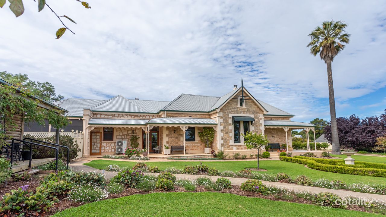 5-bedroom house at 43 Gordon Street, Naracoorte, SA 5271, Naracoorte Lucindale, South Australia