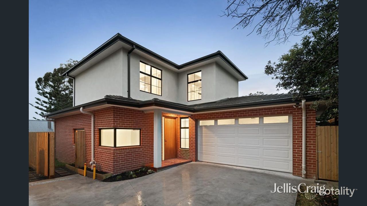 4-bedroom unit at 15 Shakespeare Avenue, Mooroolbark, VIC 3138, Yarra Ranges, Victoria