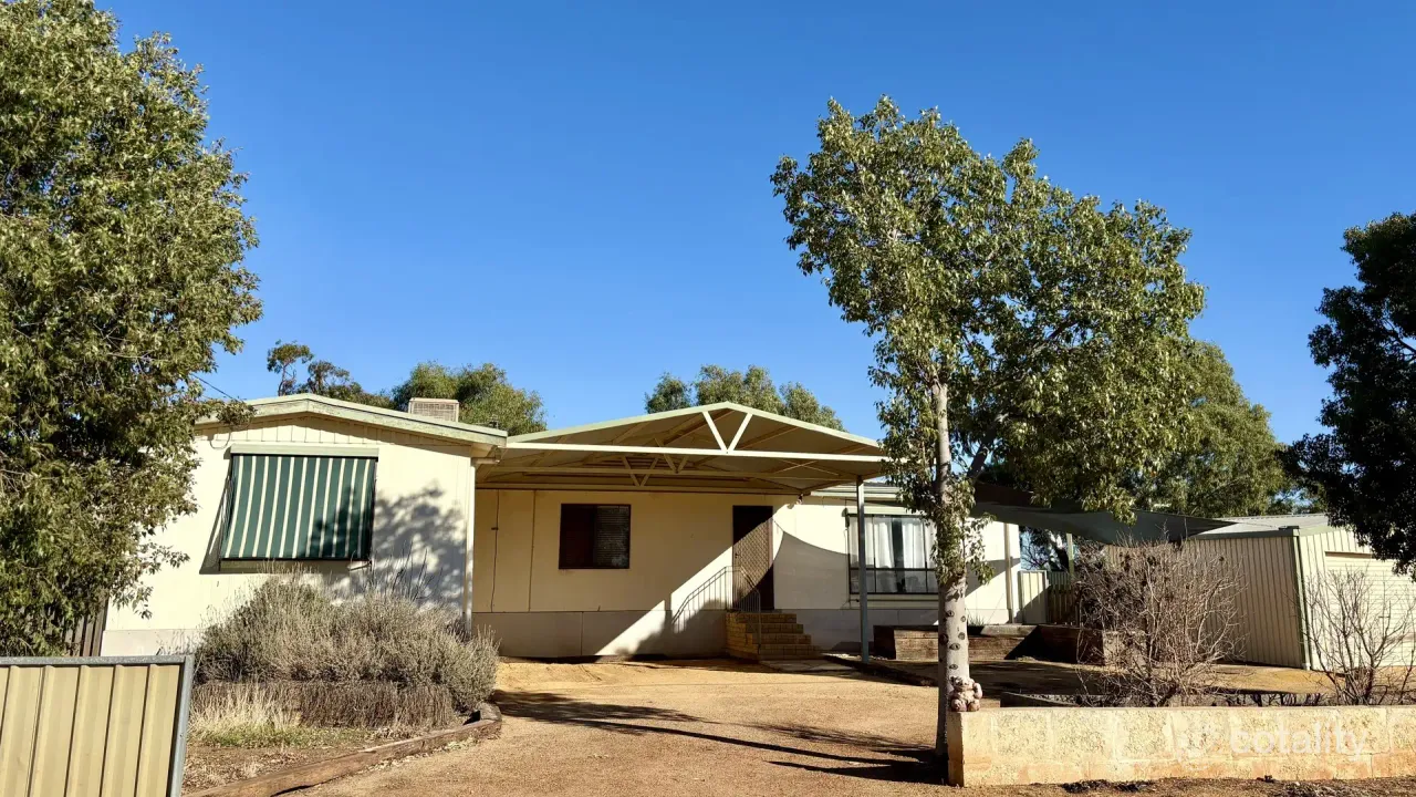 3-bedroom house at 29 Grant Street, Dalwallinu, WA 6609, Dalwallinu Council, Western Australia