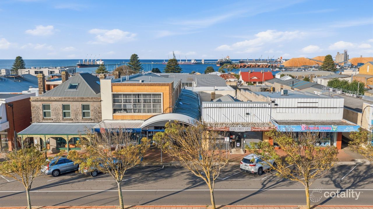 4-bedroom unit at 56 Percy Street, Portland, VIC 3305, Glenelg, Victoria