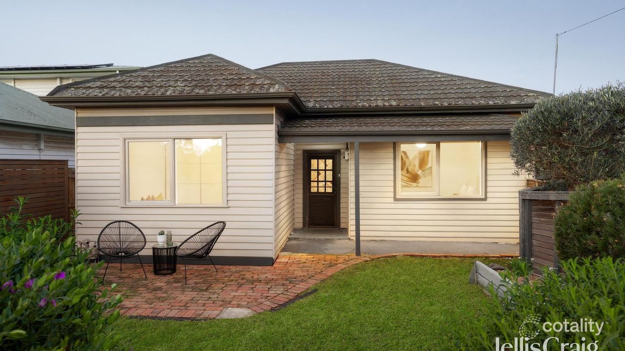 3-bedroom unit at 1/12 William Street, Greensborough, VIC 3088, Nillumbik, Victoria