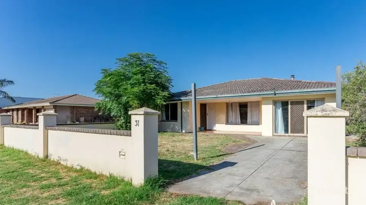 3-bedroom house at 31 Virginia Avenue, Maddington, WA 6109, Gosnells Council, Western Australia