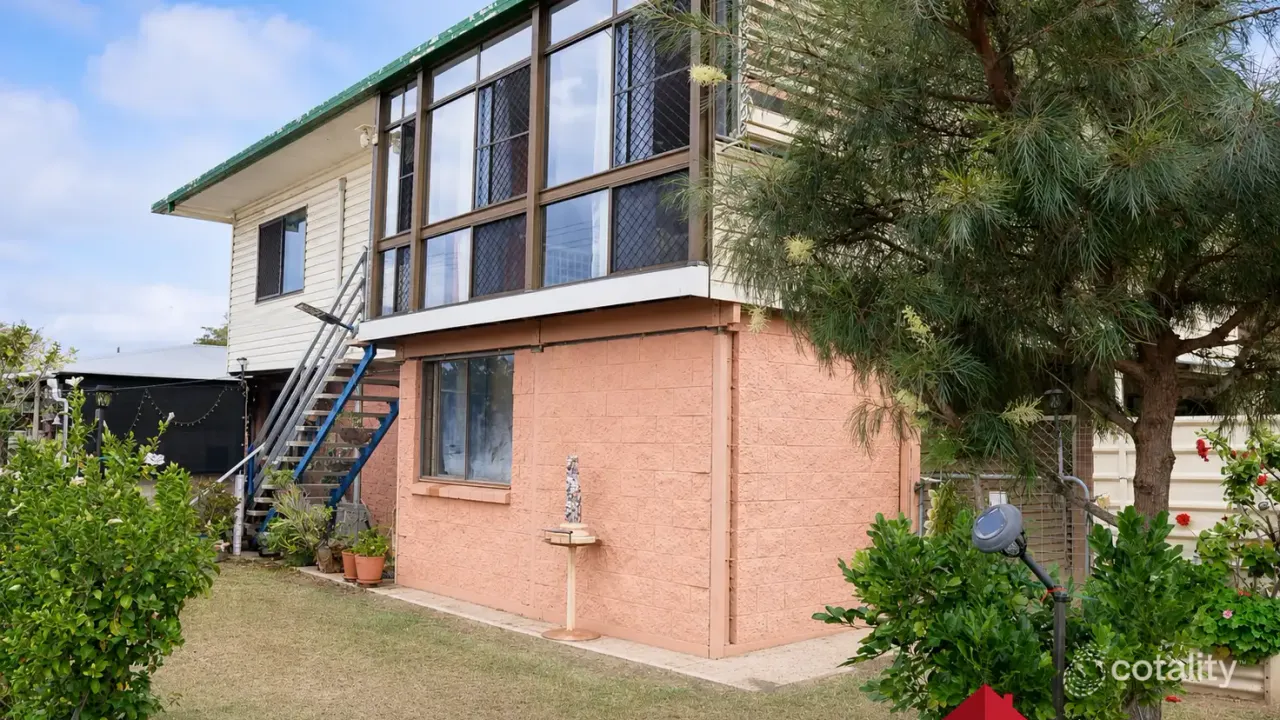 3-bedroom house at 2 Sam Weller Avenue, Gayndah, QLD 4625, North Burnett, Queensland