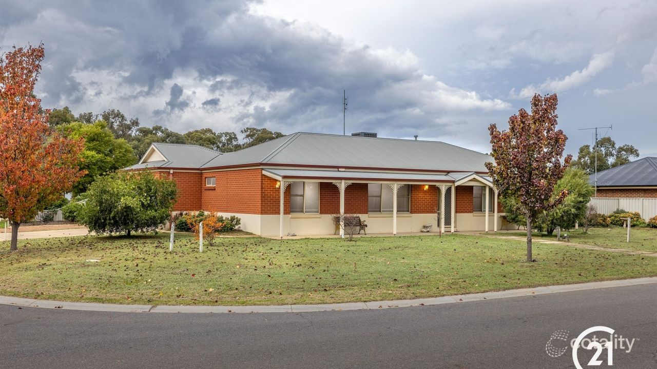 3-bedroom house at 15 Harris Court, Moama, NSW 2731, Murray River, New South Wales