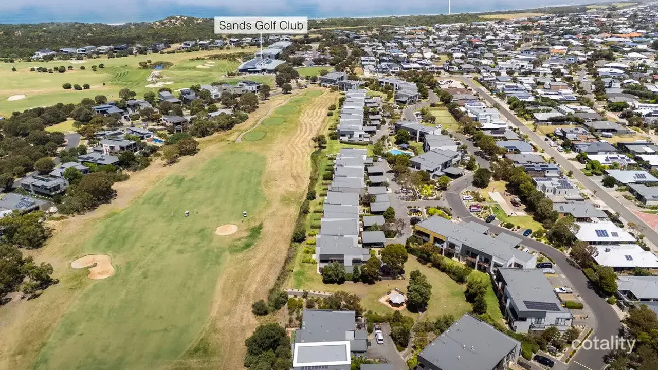 3-bedroom unit at 4 Bunker Place, Torquay, VIC 3228, Surf Coast Council, Victoria