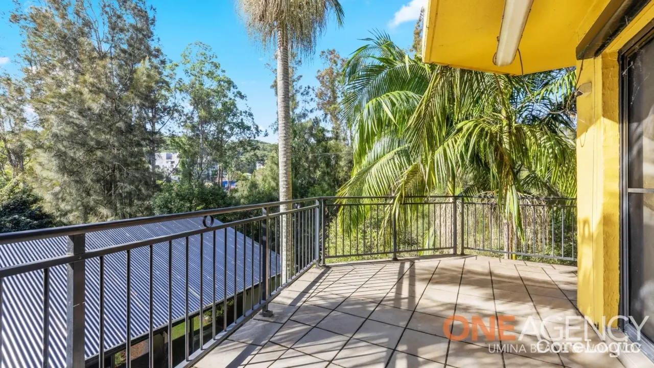 3-bedroom unit at 13/2 Adcock Avenue, Central Coast Council, New South Wales