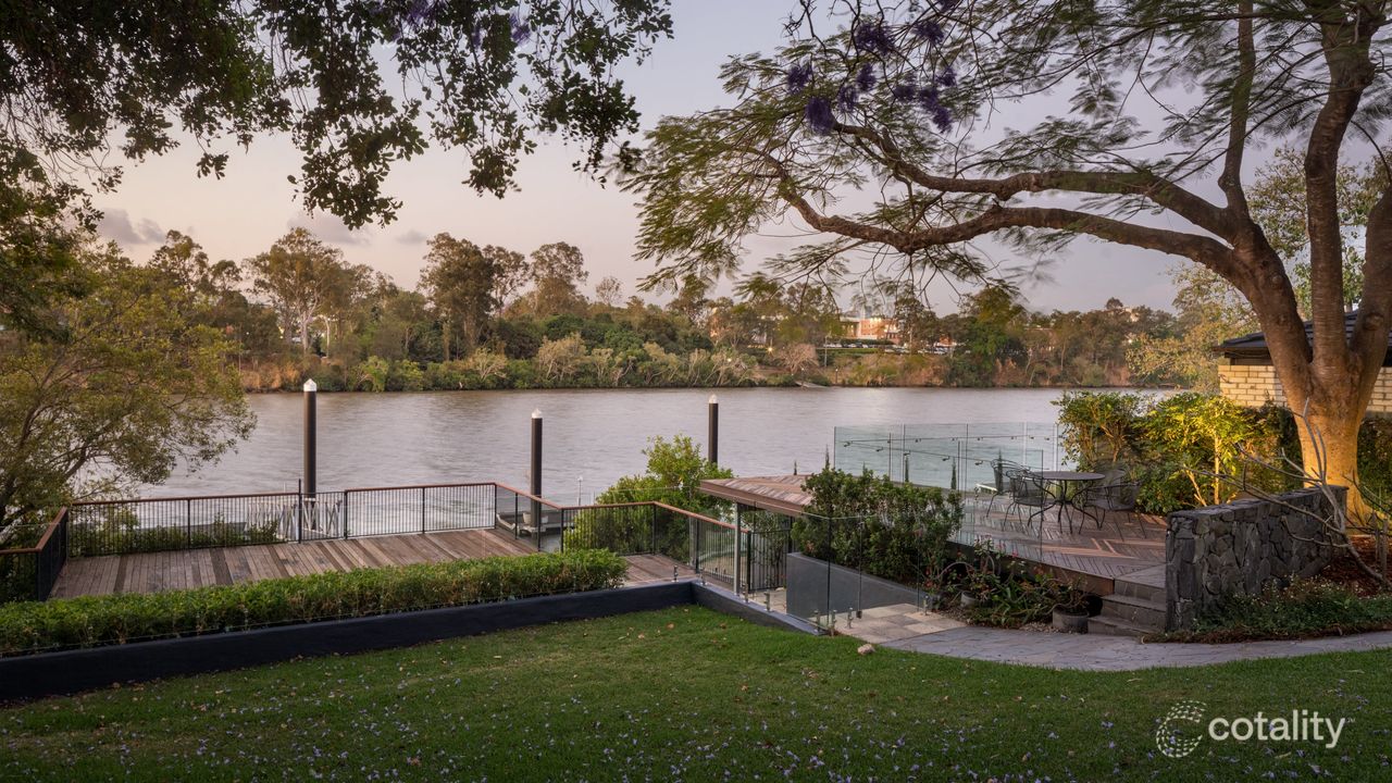 6-bedroom house at 377 Brisbane Corso, Yeronga, QLD 4104, Brisbane, Queensland