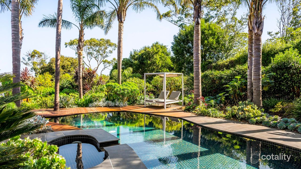 5-bedroom house at 5 Oak Grove, Mount Eliza, VIC 3930, Mornington Peninsula, Victoria