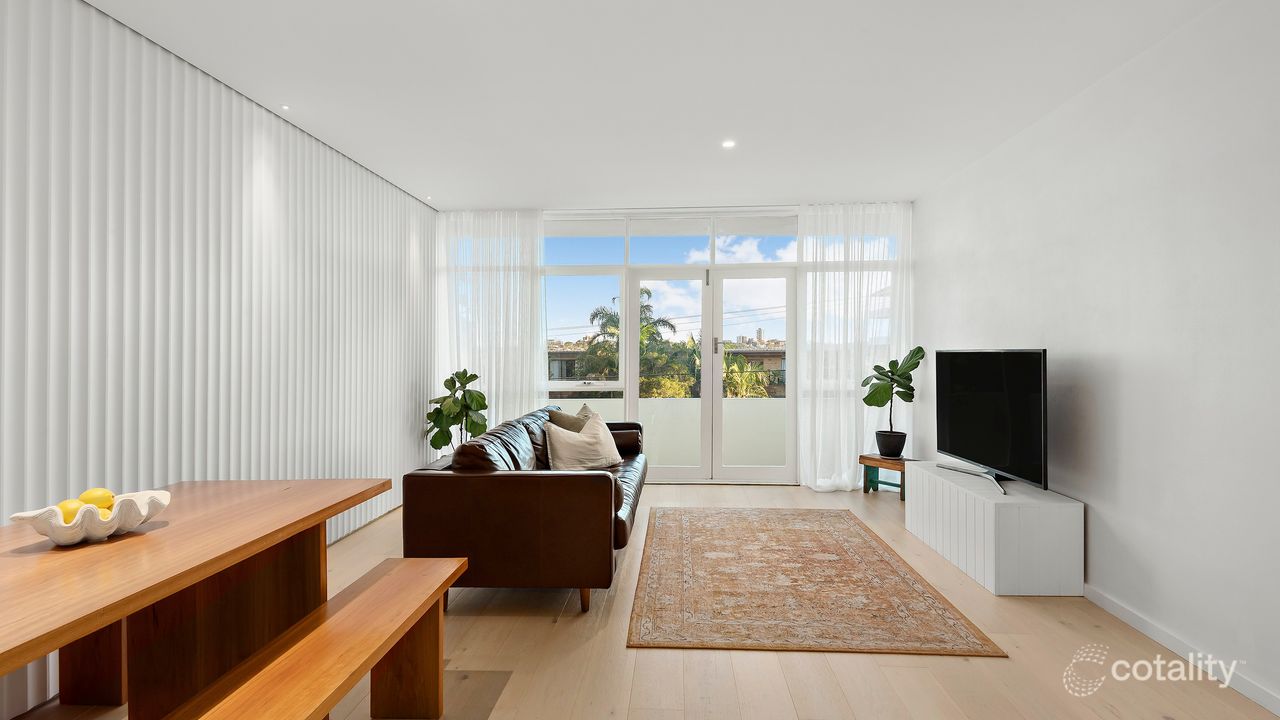 2-bedroom unit at 2/87 Queenscliff Road, Queenscliff, NSW 2096, Northern Beaches, New South Wales
