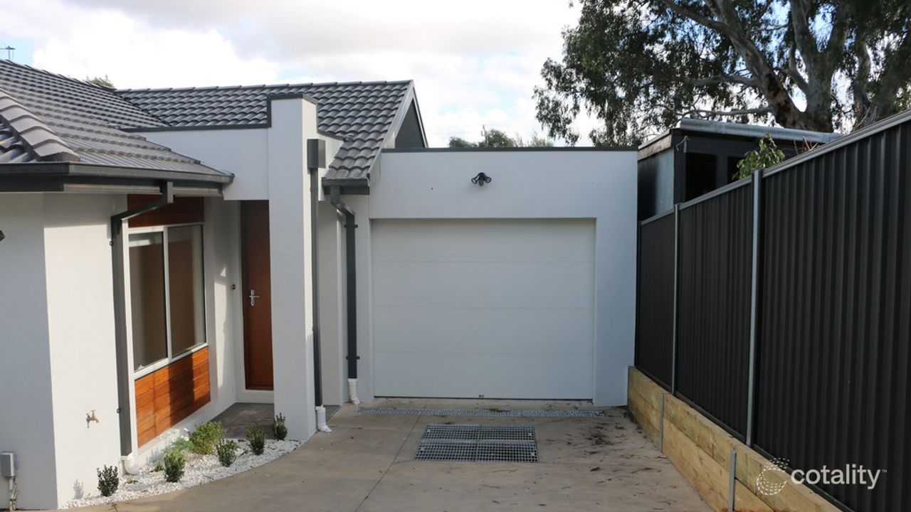 2-bedroom unit at 2/5 Langtree Avenue, Pascoe Vale South, VIC 3044, Merri-bek Council, Victoria