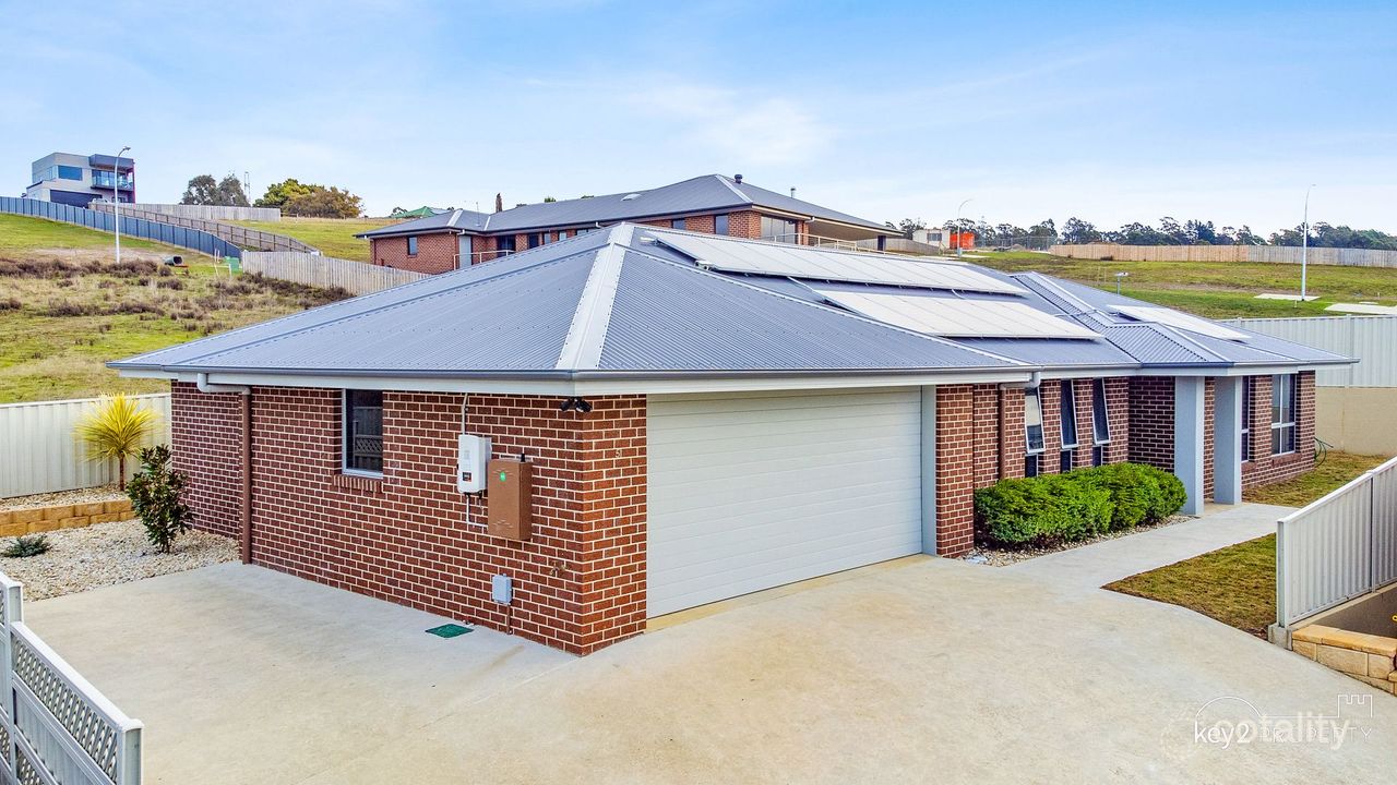 3-bedroom unit at 5/9 Eden Hills Drive, Riverside, TAS 7250, West Tamar, Tasmania