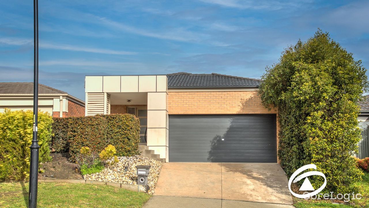 3-bedroom house at 42 Central Avenue, Cardinia Council, Victoria