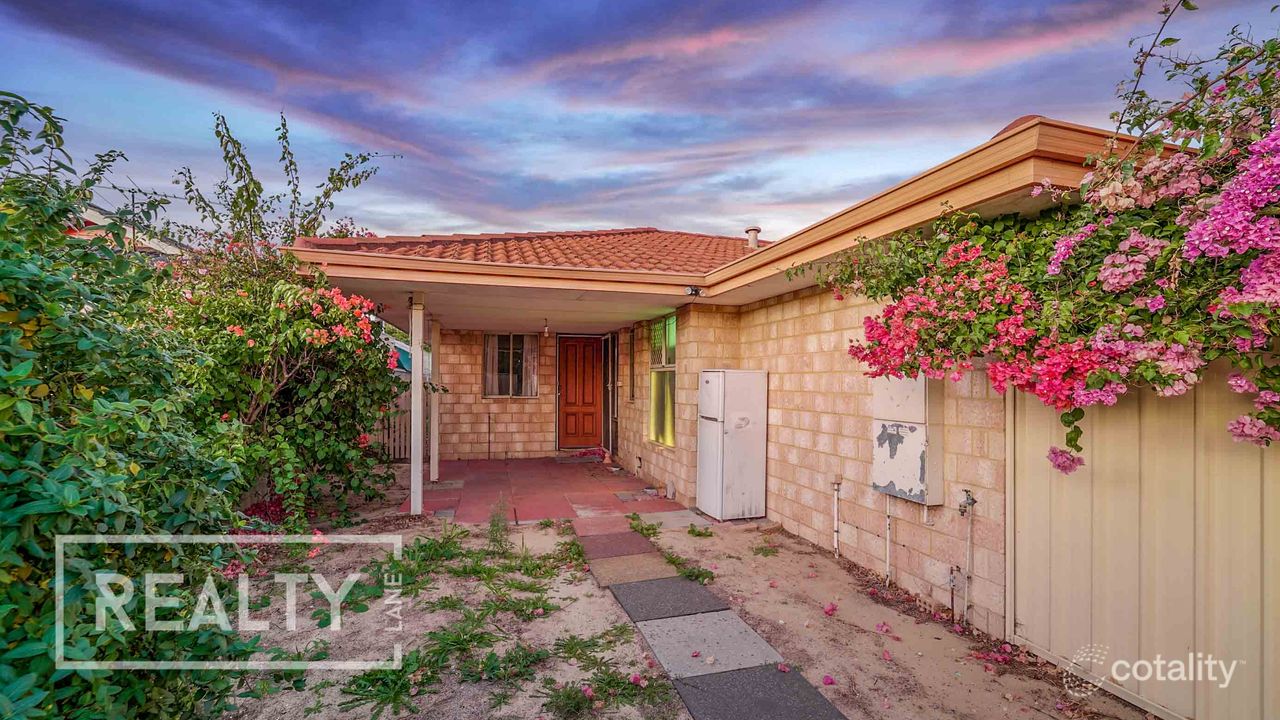 6-bedroom house at 25 The Court, Redcliffe, WA 6104, Belmont, Western Australia