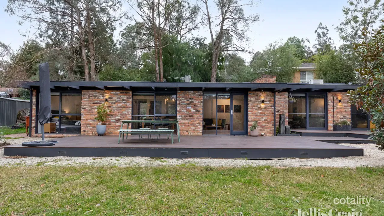 3-bedroom house at 1 Leane Drive, Eltham, VIC 3095, Nillumbik, Victoria