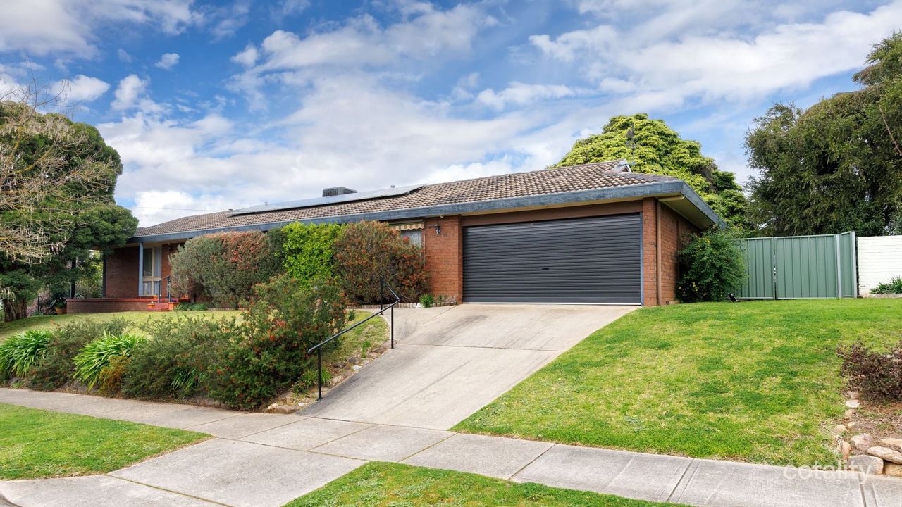 3-bedroom house at 17 Parkland Drive, Wodonga, VIC 3690, Wodonga, Victoria