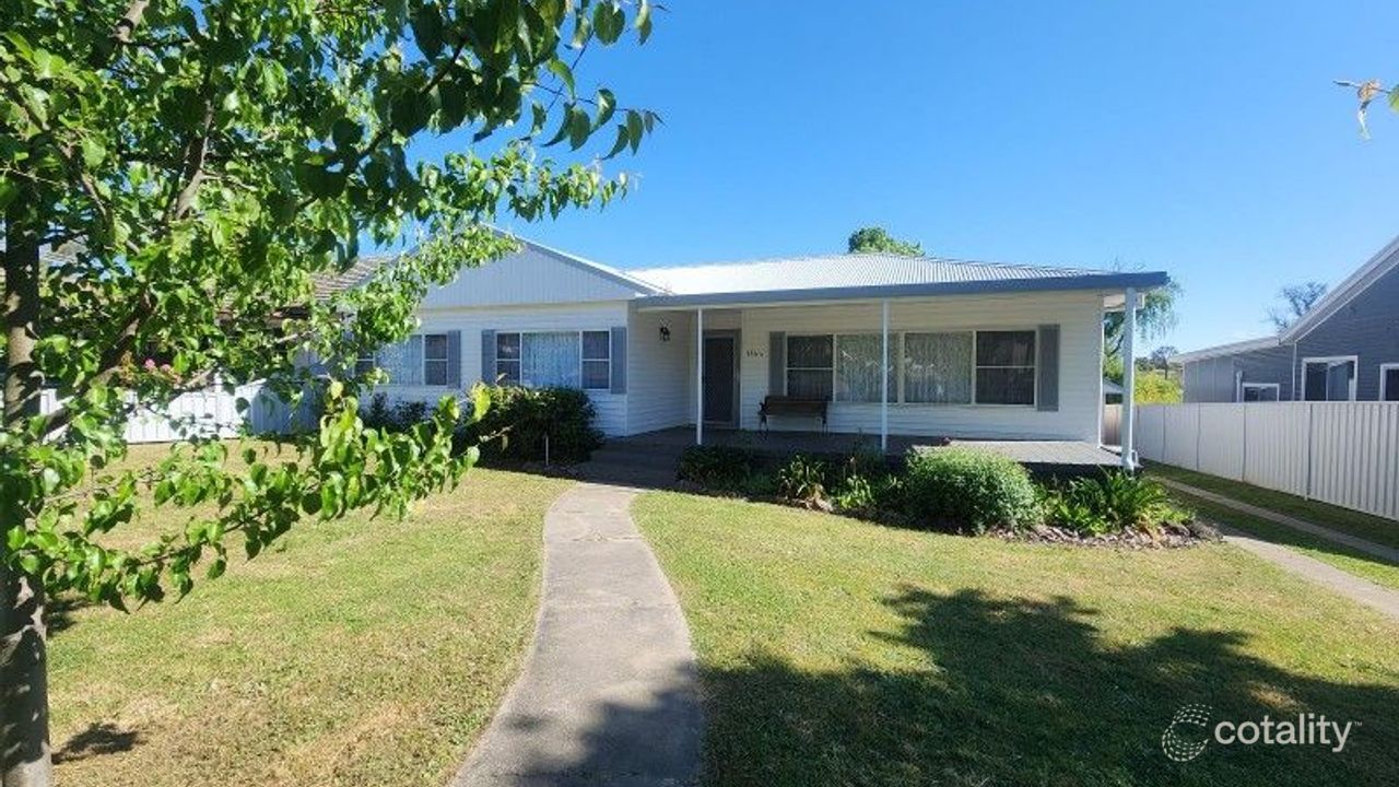 3-bedroom house at 184W Fitzroy Street, Walcha, NSW 2354, Walcha, New South Wales