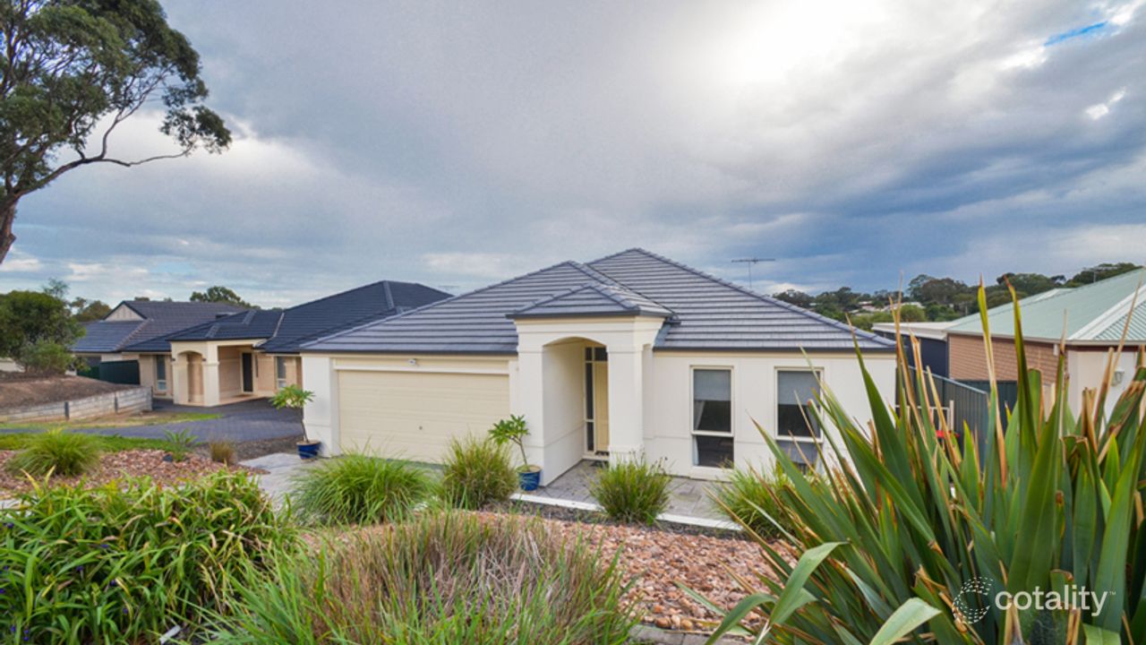 4-bedroom house at 34 Daveys Road, Flagstaff Hill, SA 5159, Onkaparinga, South Australia
