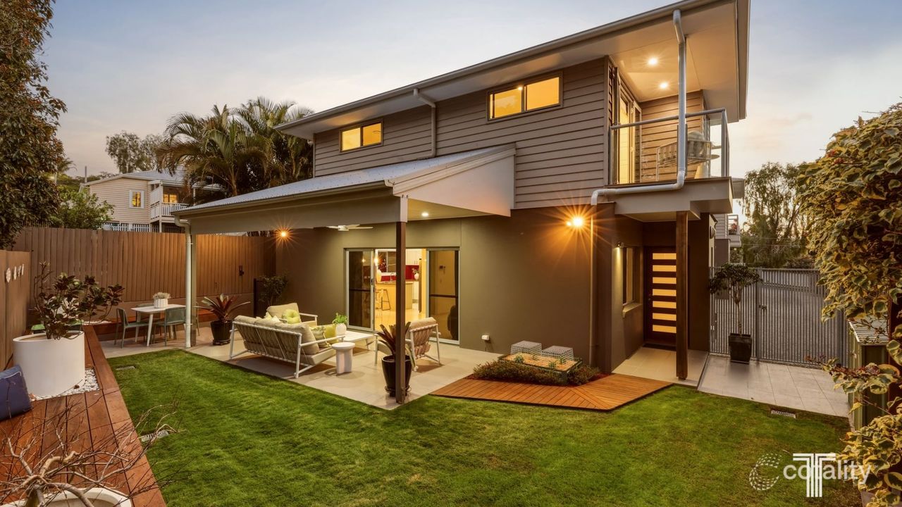 3-bedroom unit at 3/42 Brown Street, Camp Hill, QLD 4152, Brisbane, Queensland
