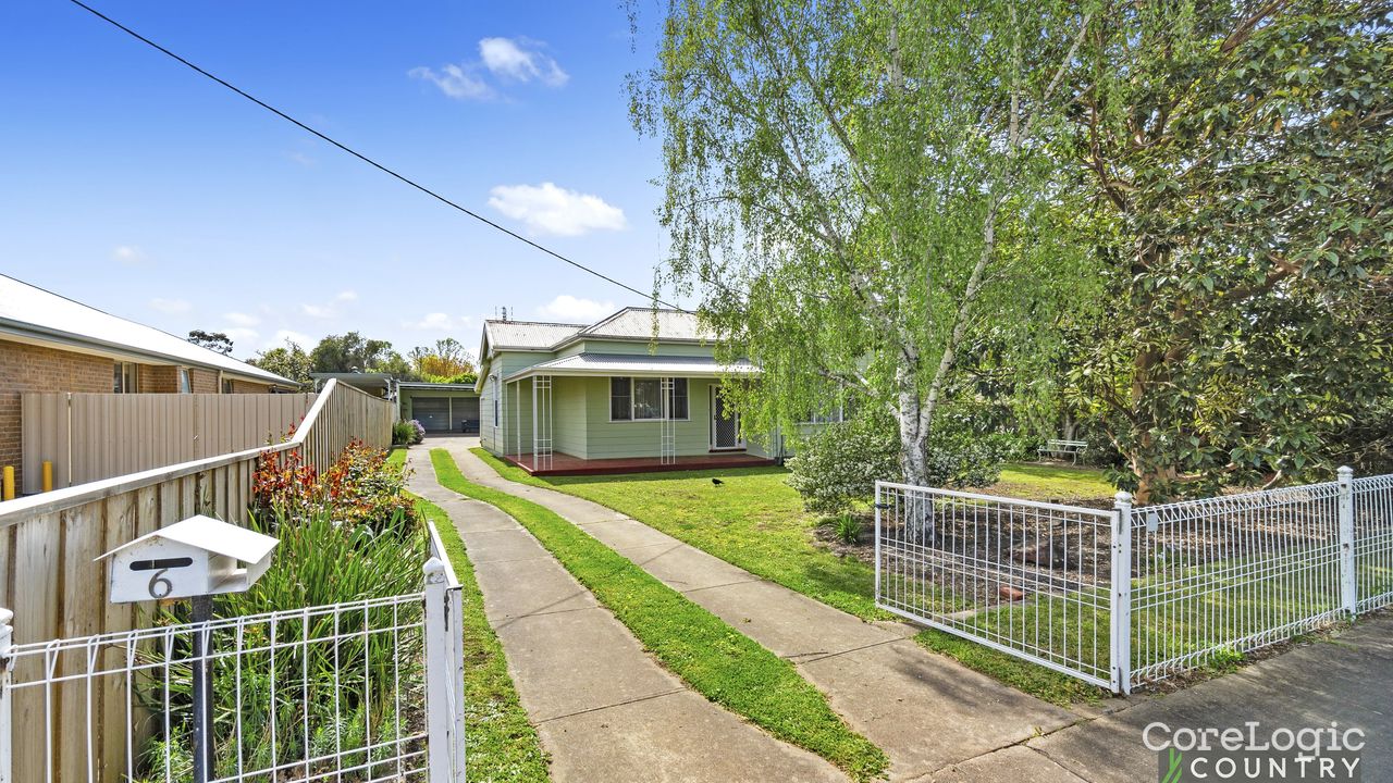 2-bedroom house at 6 Queen Street, Wellington Council, Victoria
