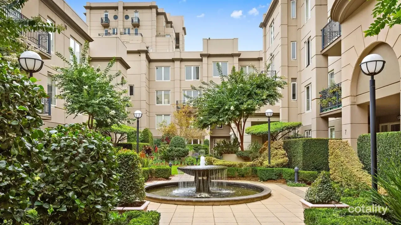 3-bedroom unit at 72/190 Albert Street, East Melbourne, VIC 3002, Melbourne, Victoria