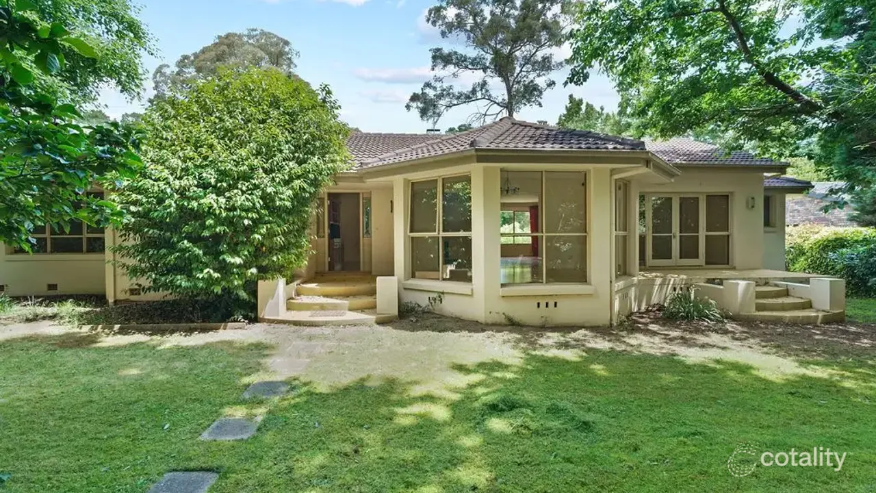 6-bedroom house at 11 Riversdale Avenue, Burradoo, NSW 2576, Wingecarribee Council, New South Wales