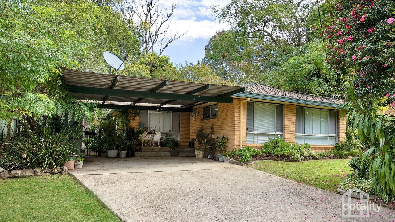 3-bedroom house at 17 Carramar Crescent, Winmalee, NSW 2777, , New South Wales