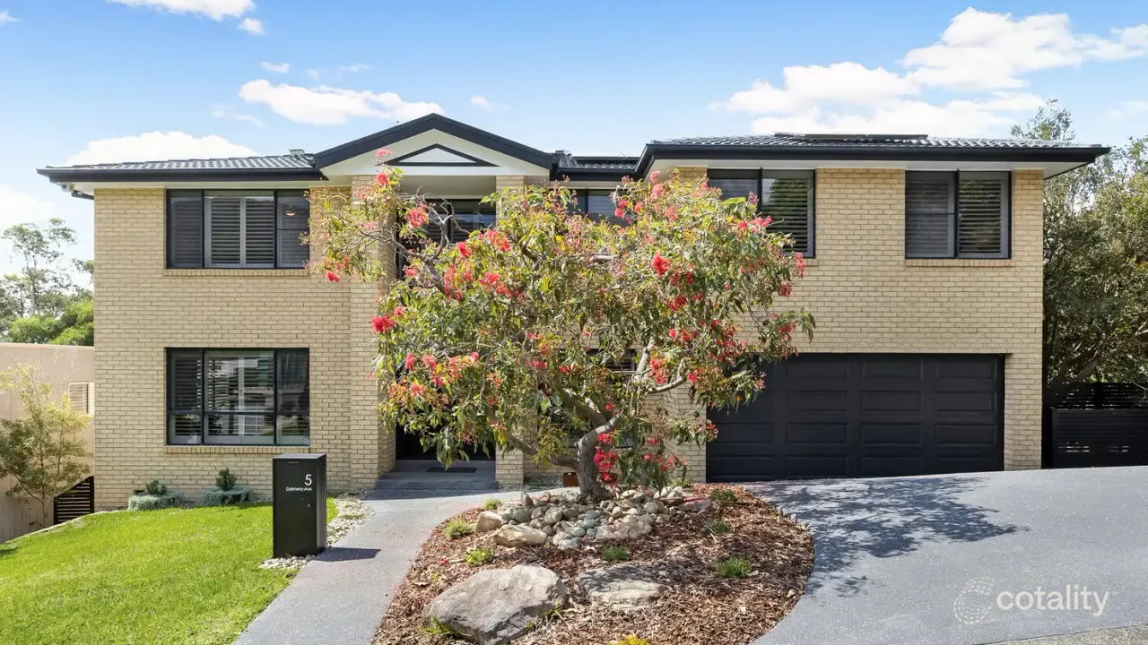 6-bedroom house at 5 Dalmeny Avenue, Figtree, NSW 2525, Wollongong, New South Wales