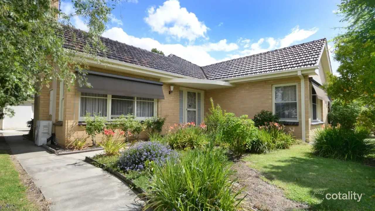 3-bedroom house at 18 Grant Street, Bairnsdale, VIC 3875, East Gippsland Council, Victoria