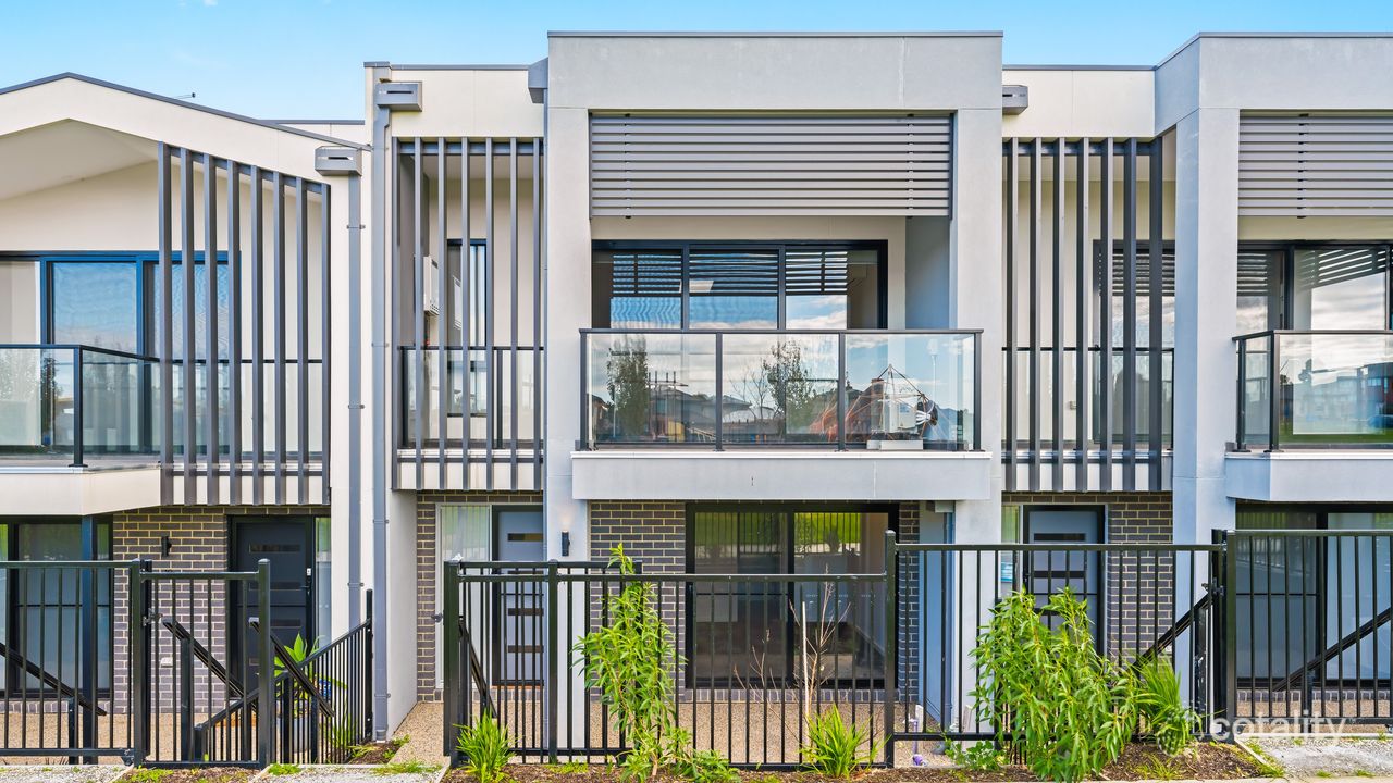 3-bedroom house at 17 Creekview Way, Cranbourne West, VIC 3977, Casey Council, Victoria