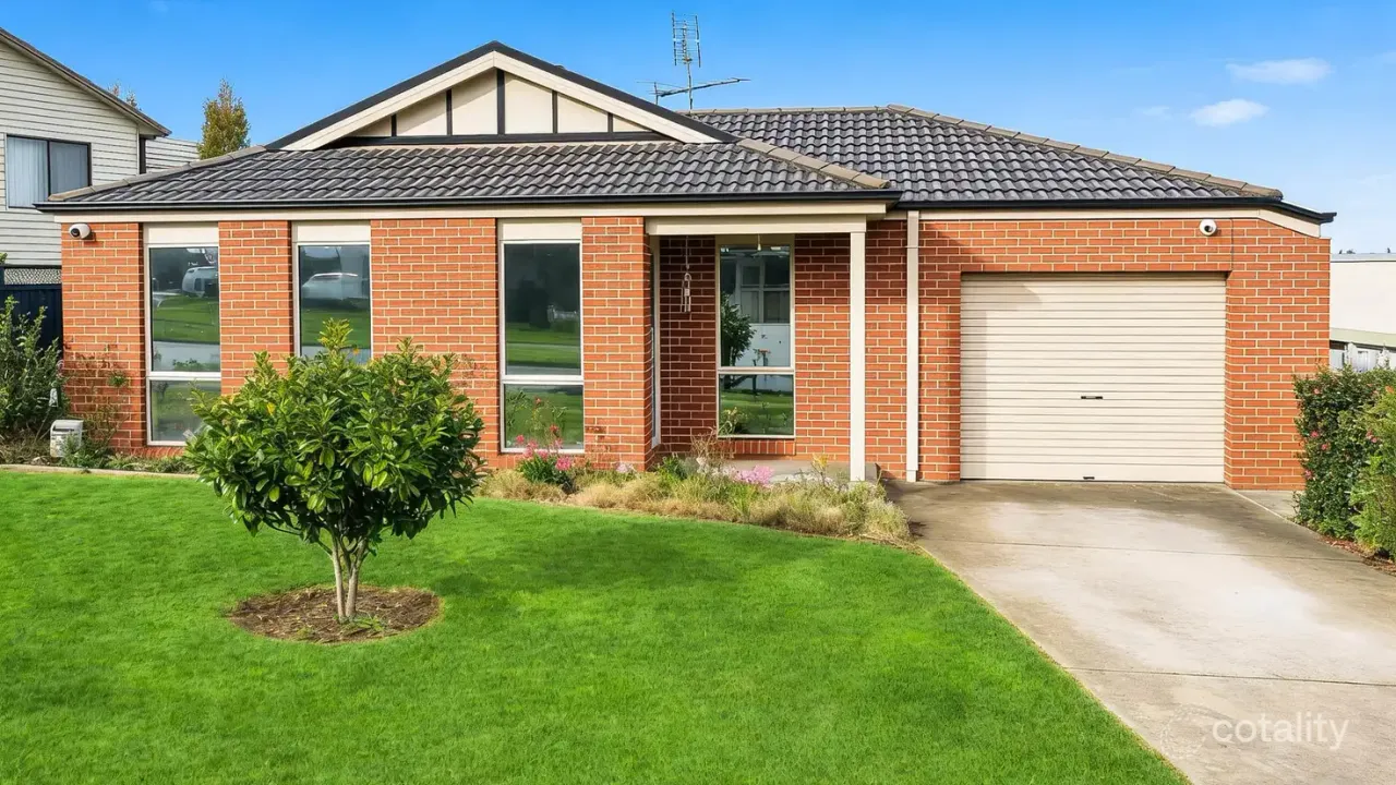 3-bedroom unit at 1/4 Logan Street, Warragul, VIC 3820, Baw Baw, Victoria