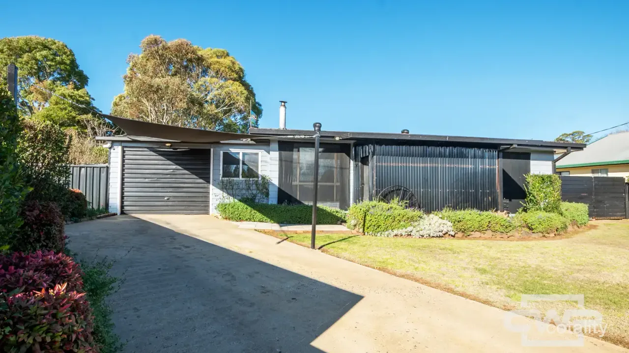 3-bedroom house at 6 Coakes Street, Guyra, NSW 2365, Armidale, New South Wales