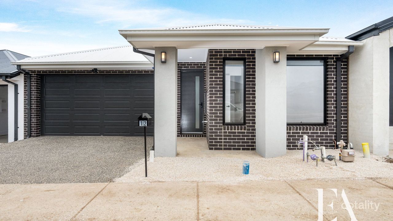 4-bedroom house at 12 Italianate Street, Charlemont, VIC 3217, Greater Geelong Council, Victoria