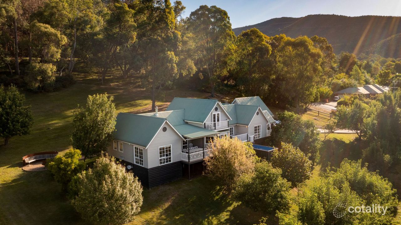 4-bedroom house at 34 Walkers Lane, Bright, VIC 3741, Alpine Council, Victoria