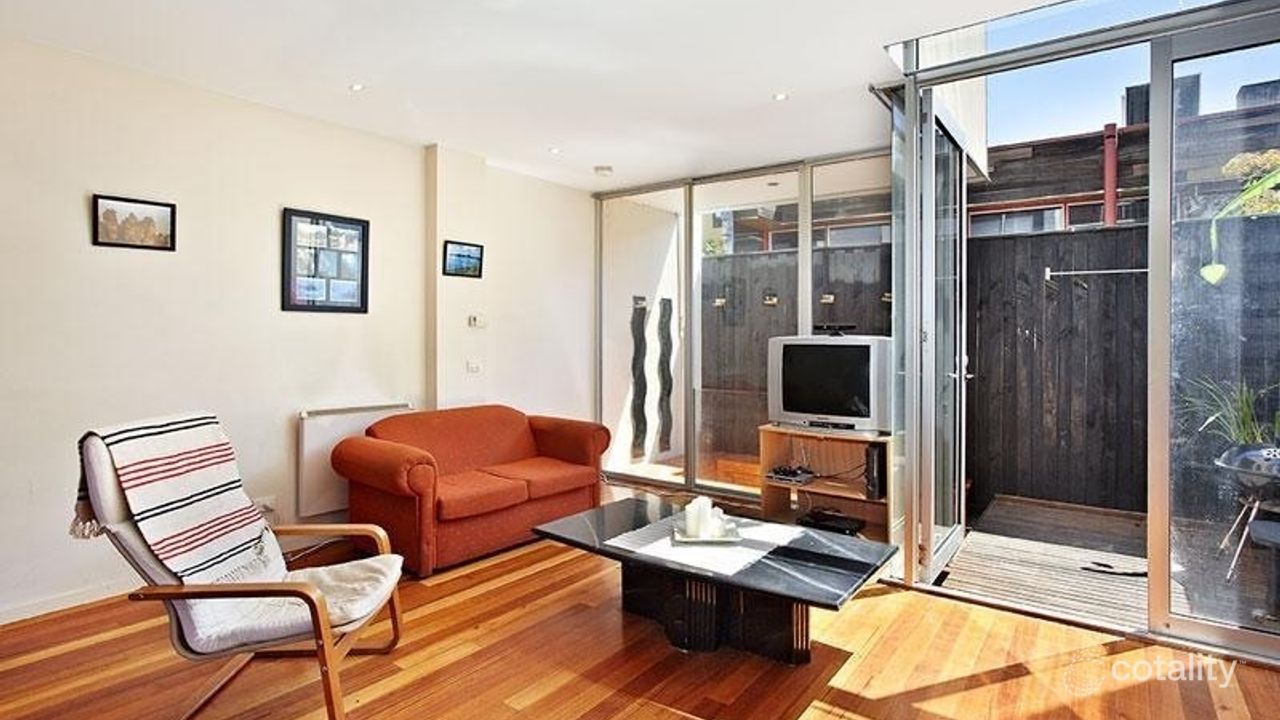 2-bedroom unit at 5/156 Carlisle Street, St Kilda, VIC 3182, Port Phillip, Victoria