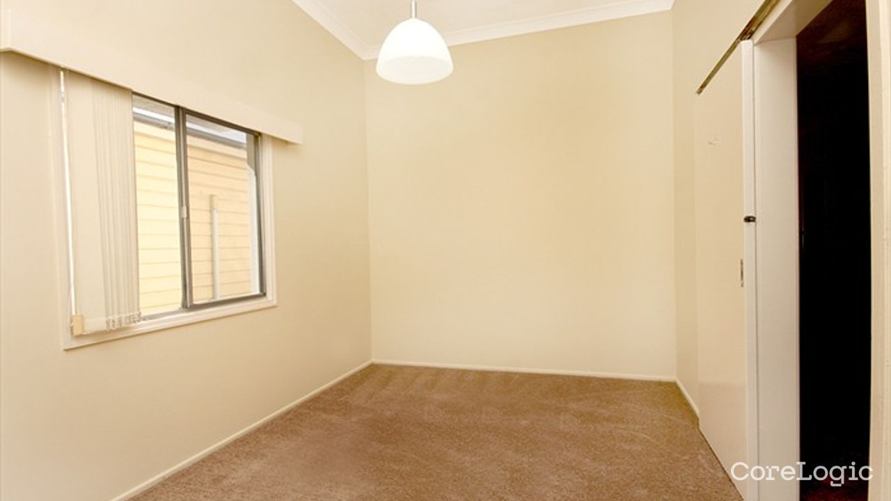 3-bedroom unit at 1/10 Lisson Grove, Brisbane Council, Queensland