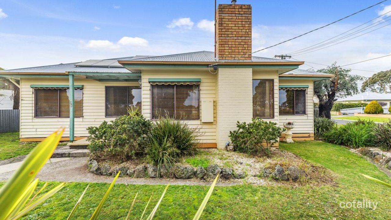 3-bedroom house at 88 Sinclair Street, Colac, VIC 3250, Colac Otway Council, Victoria