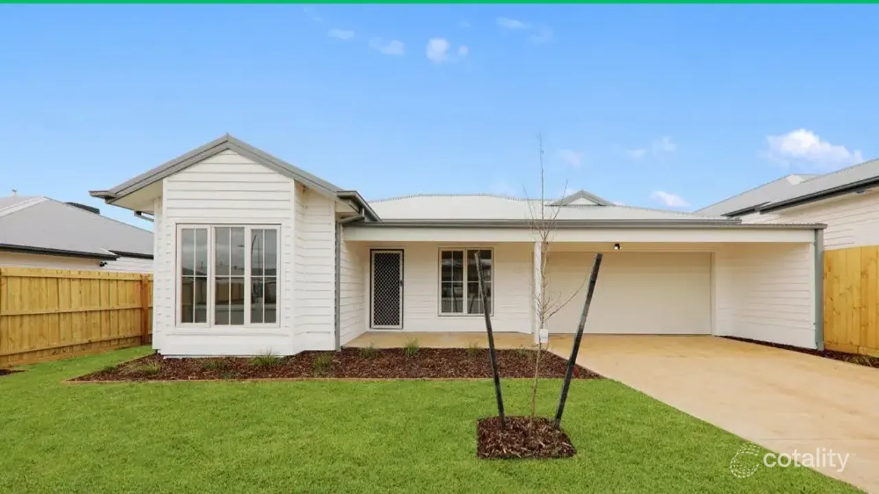 4-bedroom house at 42 Crowlands Circuit, Eynesbury, VIC 3338, Melton, Victoria