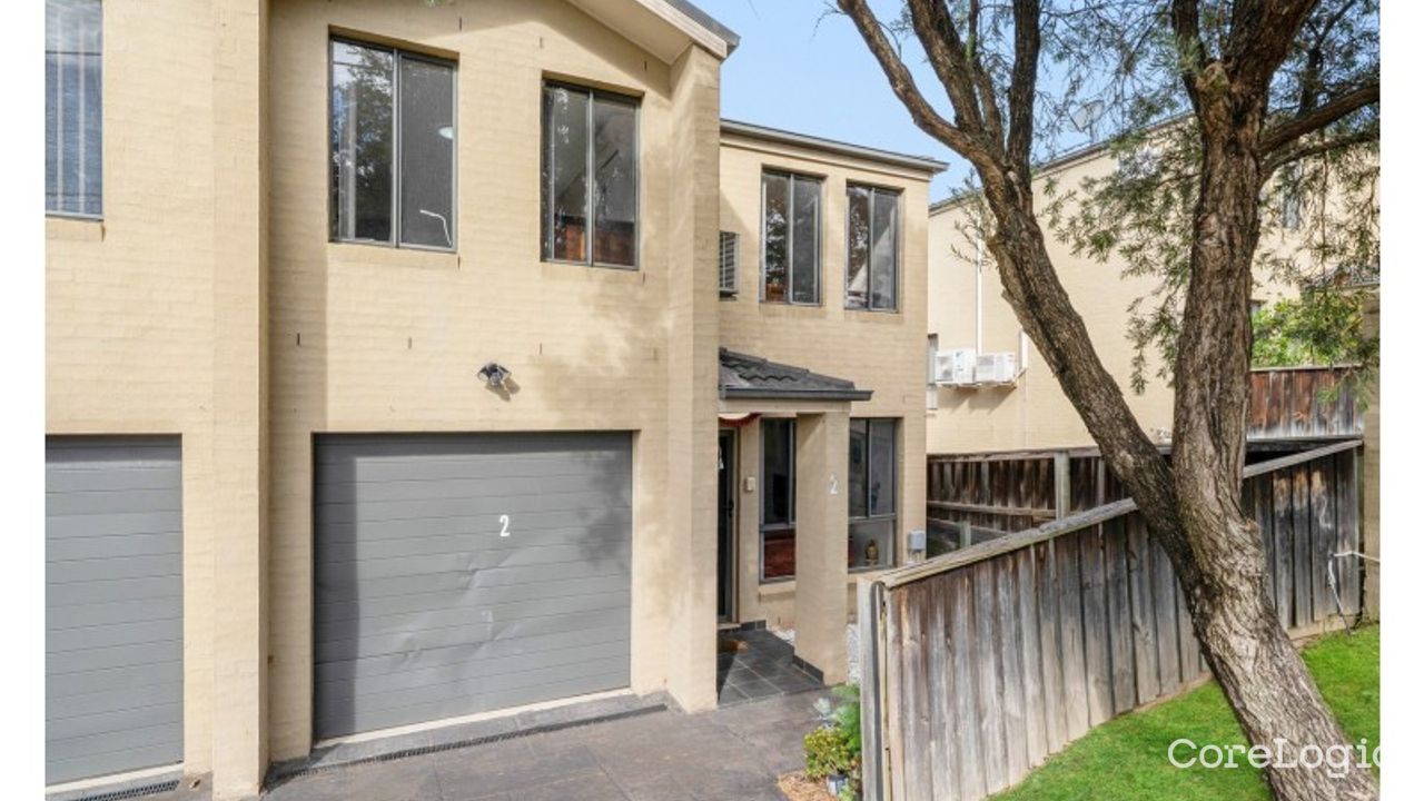 3-bedroom unit at 2/121-123 Stephen Street, Blacktown Council, New South Wales