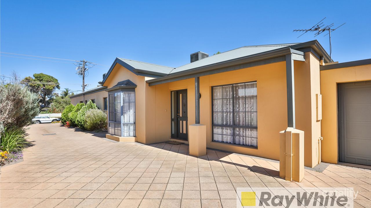 2-bedroom unit at 2/182 Tenth Street, Mildura, VIC 3500, Mildura, Victoria