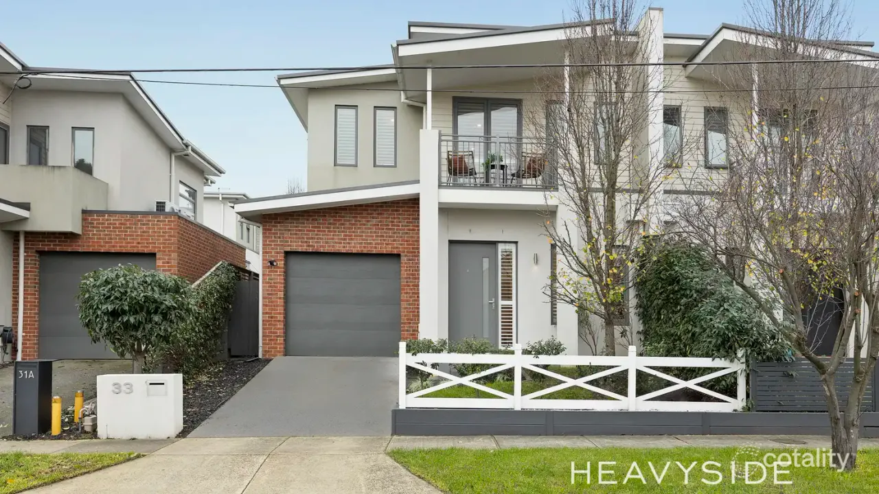 3-bedroom unit at 33 Byron Street, Box Hill South, VIC 3128, Whitehorse, Victoria